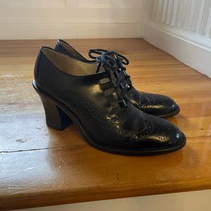 Kenneth Cole brogue heels